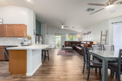 15350 Poinsettia Dr, Sun City AZ  85379-5282 exterior