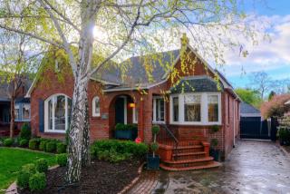 540 45th St, Sacramento, CA 95819-2823