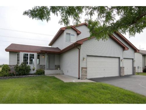 1450 Esterly Oaks Dr, Hanover, MN 55341-4082