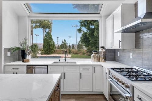 24668 Las Patranas, Yorba Linda, CA 92887-5113