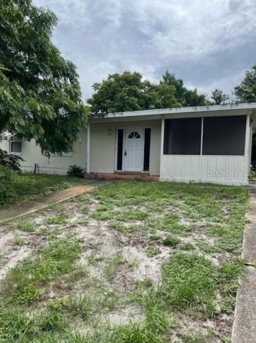 2375 Austin Ave, Deltona, FL 32738-2943