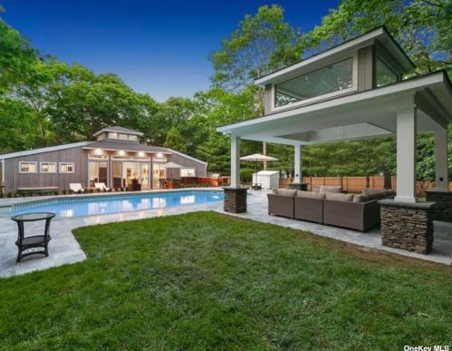 10 Winterberry Ln, East Hampton, NY 11937-4329