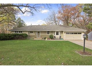 3500 Arbor Ln, Hopkins MN  55305-4247 exterior