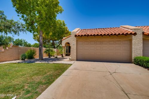 936 Summit Pl, Chandler, AZ 85225-1802