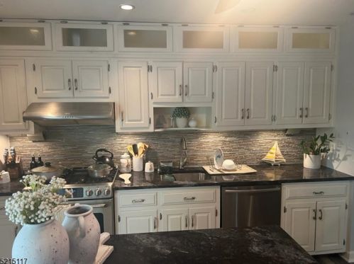 119 Rolling Ridge Rd, West Milford Lakes NJ  07480-2929 exterior