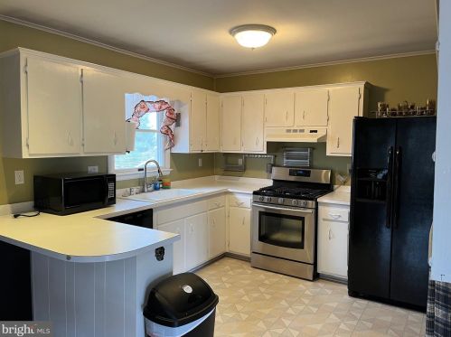 22720 Pine Dr, Lewes DE  19958-5690 exterior