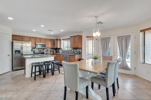 9417 Pioneer St, Tolleson AZ  85353-1504 exterior