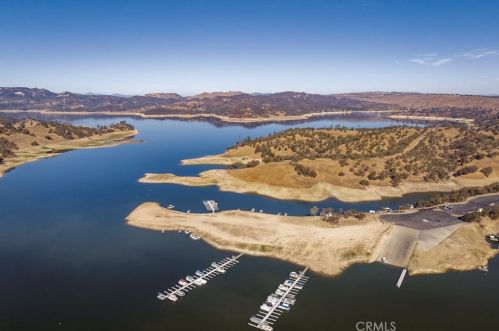 4172 Longview Ln, Lake Nacimiento CA  93446-4121 exterior