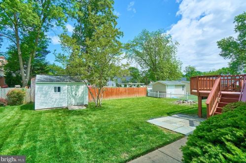 6804 Jefferson Ave, Falls Church VA  22042-1932 exterior