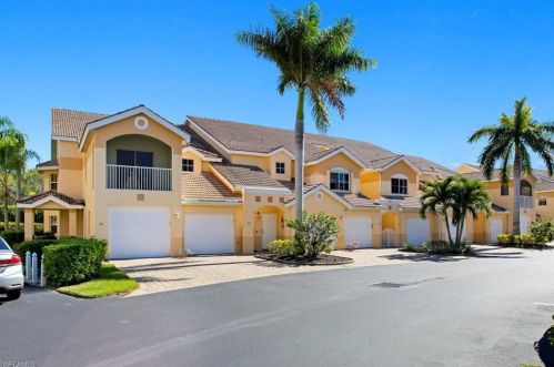 28621 Carriage Home Dr, Bonita Springs, FL 34134-1304