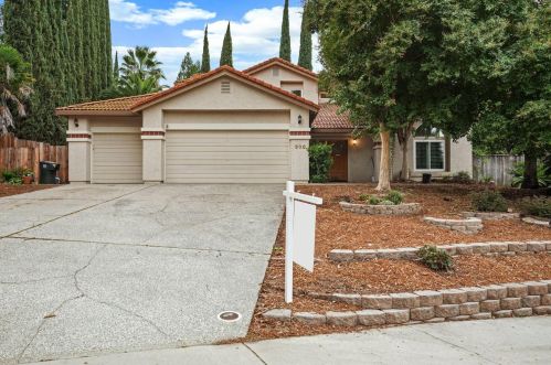 300 Fayette Way, Folsom, CA 95630-6738