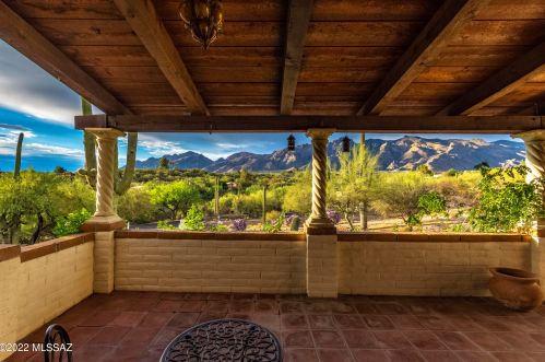 2940 Camino Juan Paisano, Tucson, AZ 85718-4202