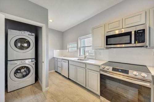 234 Bigham St, Pittsburgh PA  15211-1432 exterior