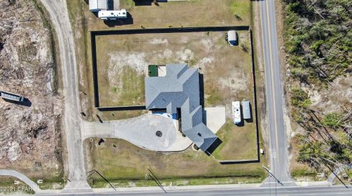 1724 40th Pl, Lynn Haven FL  32444-5304 exterior