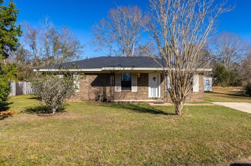 1446 Bush St, Pensacola, FL 32534-1670