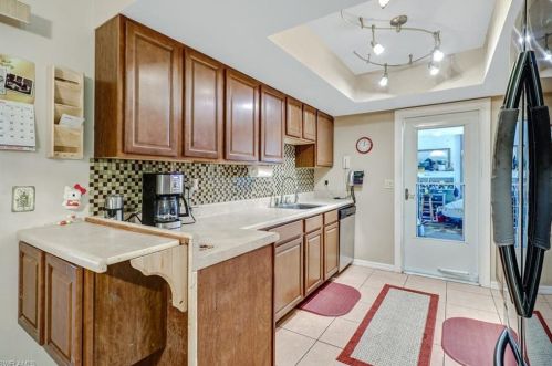 761 11th St, Naples FL  34117-2183 exterior