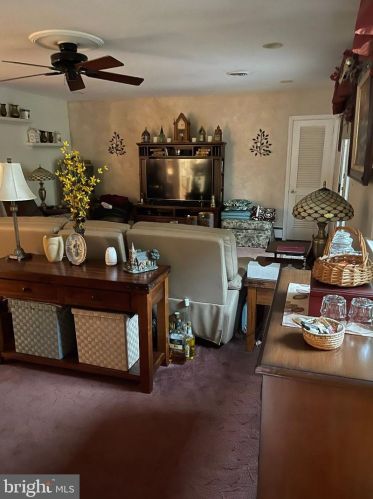 109 Parry Rd, Riverton NJ  08077-3883 exterior
