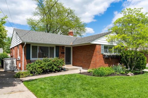 7812 Greenbriar Ln, Cincinnati, OH 45243-1947