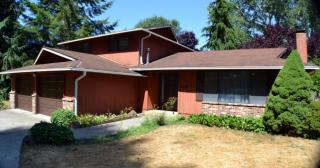 6420 Shady Ln, Olympia, WA 98503-2923