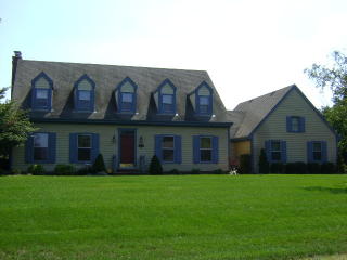 14231 Alexandra Dr, Sturtevant, WI 53177-1259