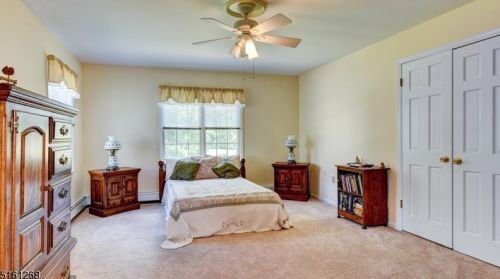 13 Buchannan Way, Flemington NJ  08822-3205 exterior