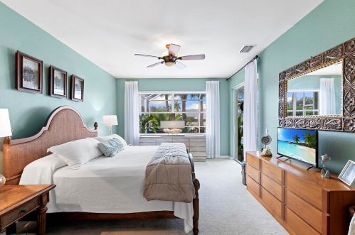 14255 Manchester Cir, Naples FL  34114-7221 exterior