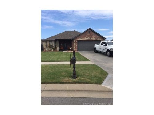 1315 Ross Ave, Sapulpa, OK 74066-8375