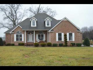 229 Ridgecrest Dr, Winchester, TN 37398-6429
