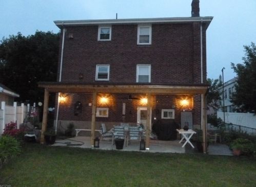3 Lewis St, Nutley NJ  07110-3345 exterior