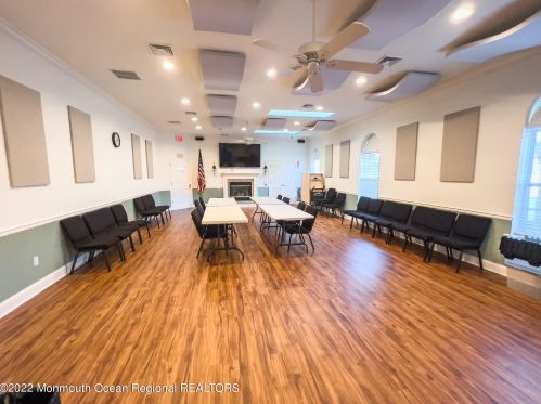 36 Winding River Rd, Lakewood NJ  08701-5733 exterior