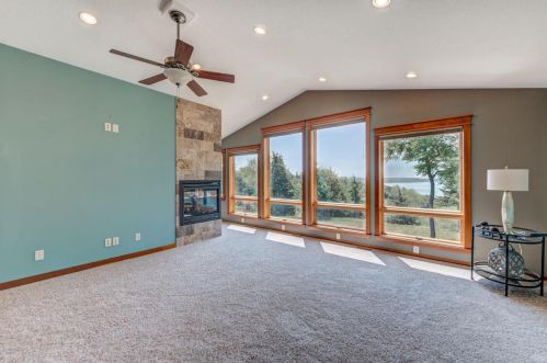 7 Birkmose Park, Hudson WI  54016-2286 exterior