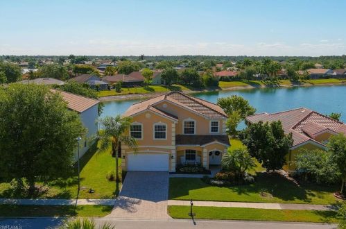 2878 Inlet Cove Ln, Naples, FL 34120-7538