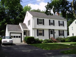 65 Fuller Ter, Newton, MA 02465-1205