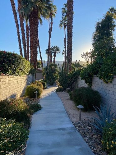 64 Sierra Madre Way, Rancho Mirage CA  92270-3933 exterior