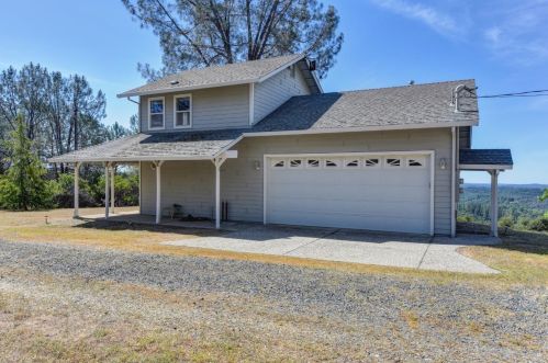 11679 Hilltop Dr, Grass Valley, CA 95949-9705