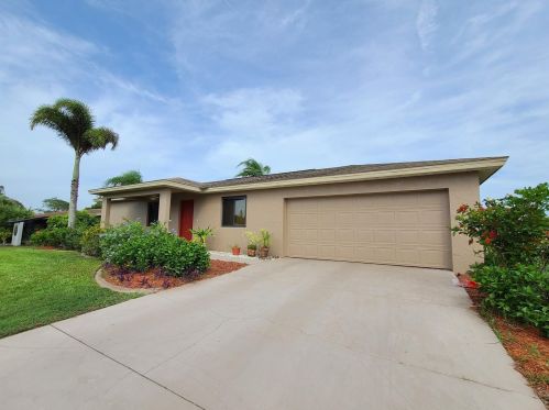 81 Caddy Rd, Placida, FL 33947-2251