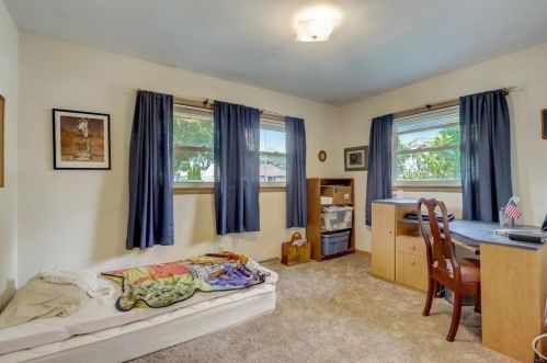 7119 Lakefield Dr, Milwaukee WI  53219-4025 exterior