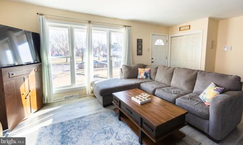 307 Veterans Dr, Palmyra NJ  08065-2319 exterior