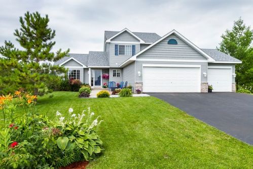 2578 Schumacher Ct, Mayer, MN 55360-4536