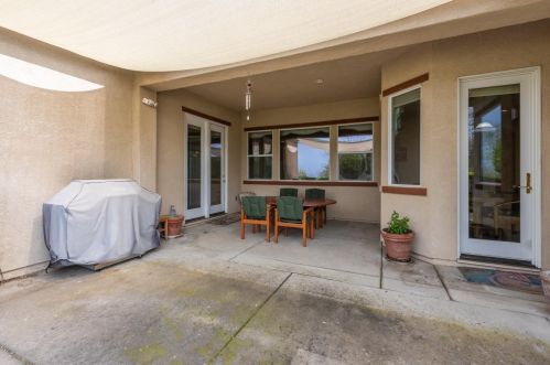 1118 Souza Dr, Folsom CA  95762-7555 exterior