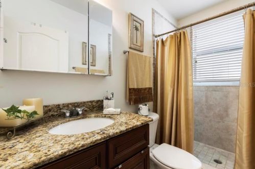 705 Shakett Creek Dr, Nokomis FL  34275-2252 exterior