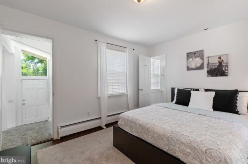 213 Constitution Dr, Princeton NJ  08540-6711 exterior