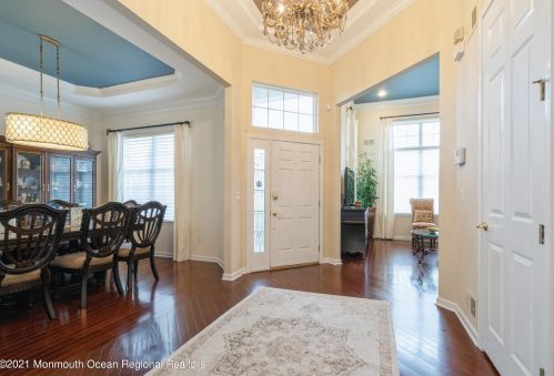 4 Halecrest Ct, East Freehold, NJ 07728-9250