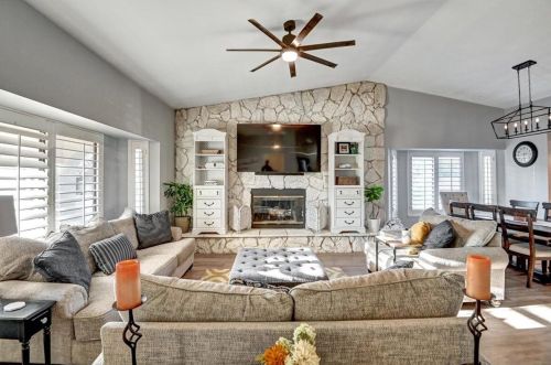 9075 Jones Ct, Desert Hot Springs, CA 92240-1136
