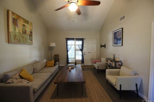 3718 Elm St, Bakersfield, CA 93301-1516