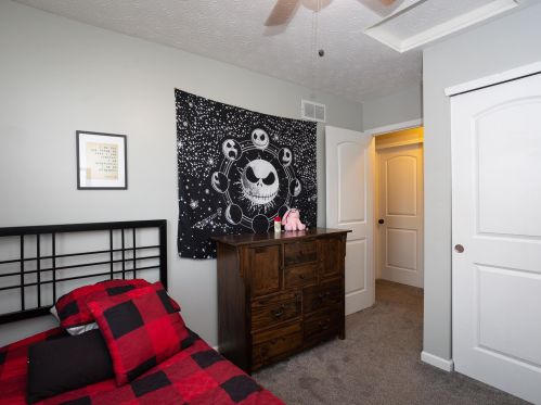 110 Hummock Dr, Pataskala OH  43062-7911 exterior