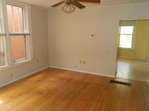 102 Washington Ave, Newport, KY 41071-1723