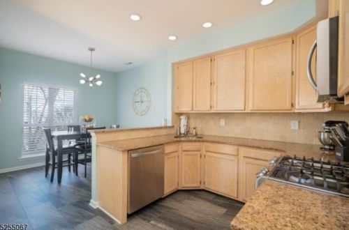 4 Evergreen Way, Mount Arlington NJ  07856-1377 exterior