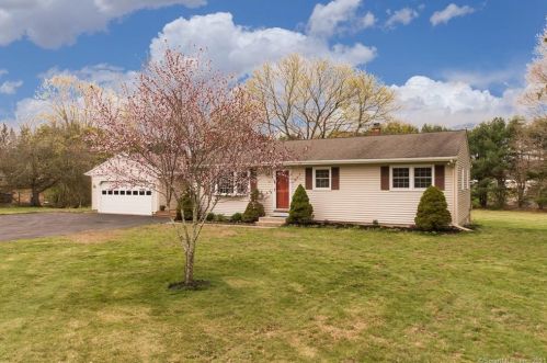 129 Pond Rd, North Franklin, CT 06254-1224