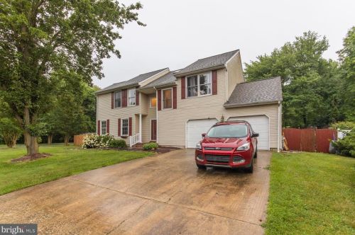 778 Fox Chase Cir, Bear, DE 19701-2708